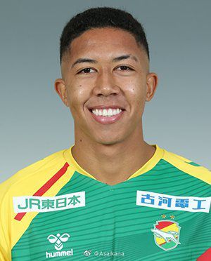 搜索-电影网 消息 首页 新闻 视频 大片 影库 CCTV6 VIP影院 全部 电影 电视剧 影人 视频 图片 新闻 更新时间 所有 1小时内 今日内 1周内 1个月内 从资讯频道搜索 结果 165644 条 《武林外传》 电影版原地踏步走 2011-03-14 《武林外传》有它独特的地方，作为内地目前最为成功的情景喜剧之一，其无厘头风格在当年引起了相当的争论，但收视率也伴随着争议一路飘红，进而是不断的重播，一直到现在，省级卫视也常有播出，影响力颇为广泛。