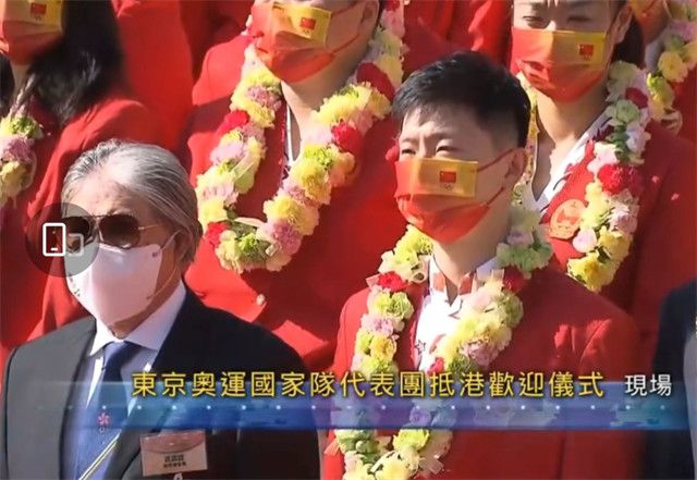 艾米丽的故事与她的生活状态引人入胜，各种充满浪漫和冒险的元素让观众们深感喜爱。